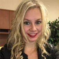 Kim Gratton's Instagram, Twitter & Facebook