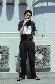 岸本 ルーク] シュプリームの『AKIRA』Tシャツで、クールなオールブラック！ メンズノンノウェブ | MENS NON-NO WEB