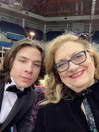 Grace Loudon's Instagram, Twitter & Facebook