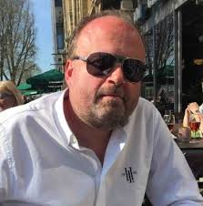 Idag vill jag bara passa på att lyfta Magnus Dahlqvist som är VD och ägare  på Design At Work Scandinavia. När man är på jakt efter något så vet man  att han