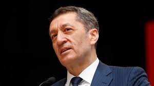 Ziya selçuk haberleri ve son gelişmeleri anbean bu sayfa üzerinden takip edebilirsiniz. Bakan Ziya Selcuk Tan Tatil Aciklamasi