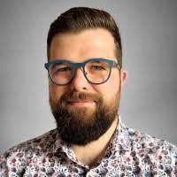 100+ profilů „Janota“