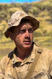 4th Marine Regiment commanding officer presents awards to MRF-D Marines