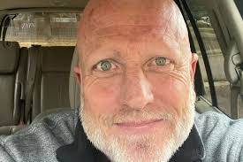 Chris Blake's Instagram, Twitter & Facebook