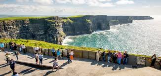 Wie irland sich zu spät gegen b.1.1.7 geschützt hat und was die schweiz davon lernen kann. Collegecouncil Praktikum Irland