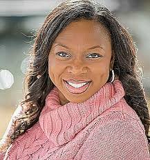 Diana Dean's Instagram, Twitter & Facebook