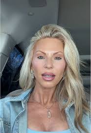 Tia Bowman's Instagram, Twitter & Facebook