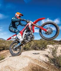 Entonces será fácil clasificar y revisar los diferentes tipos de motos de cross que te puedes encontrar en la calle. Essai De Course Mxa Honda Crf2019rx Cross Country 250 Magazine Action Motocross