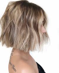 Coupe de cheveux femme long degrade effile avec frange. Coupe Carre Degrade Idees Pour Une Coiffure Tendance