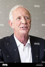 Pilot chesley sullenberger hi-res stock photography and images