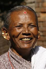 Hogyan váltsak norvég korona pénzemből nepáli rúpia pénznembe. File Nepali Woman Smiles Jpg Wikimedia Commons