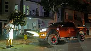 6 vật dụng cần thiết khi tự rửa ô tô tại nhà