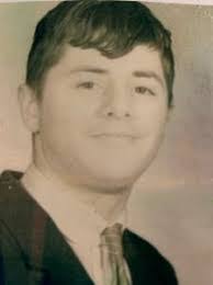 Arnold Tucker's Instagram, Twitter & Facebook