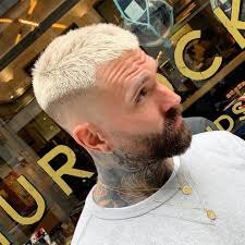 Nearby feature of lokaci also uses map api to sort and bring the top reviews and ratings from the people are the best indicators of how good a hair salon is. Carl Taylor Barber Publico En Instagram Close Up Skin Fade On My Boy Rickisamhall Barberlife Britishbarbe Kort Blondt Har Herrefrisyrer Instagram