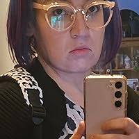 Kitchen Witch Cracks A Cold Case: The First Spellbinding Mystery in the  Coven of Confections Series by Tessa Bloom