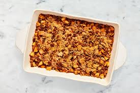 Apple Ginger Crisp Recipe Hellofresh Recipe In 2020 Crisp Recipe Baked Dishes 9x13 Baking Dish