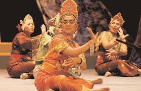 Though i must admit that i haven't meet people of malay whether this is indigenous tradition, recent tradition or indian influence as a mean to wash away sins by bathing in ganga river. Malay Theatre Intangible Cultural Heritage And Islam Wayang Kulit Kelantan And Mak Yong By Kathy Foley And Patricia Hardwick And Tradition In Transition Intangible Heritage In South And Southeast Asia Review