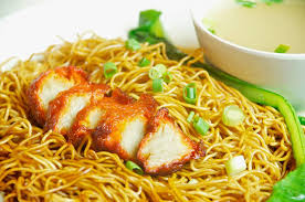 Salah satu makanan yang menjadi kesukaan masyarakat malaysia adalah roti canai. Makanan Tradisional Di Malaysia