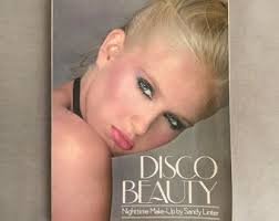 El libro completo de maquillaje y cuidado del cabello de Pat Spires y Sarah  Collins, Guía de belleza de los 90, Manual de estilo retro