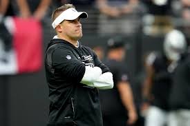 Công việc tại Raiders dường như hoàn hảo với Josh McDaniels, nhưng cho đến nay thì đó là một thảm họa - The Boston Globe