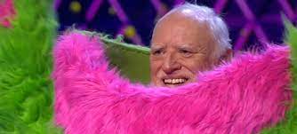 Álarcos énekes is a hungarian reality singing competition television series based on the masked singer franchise that originated from the south korean version of the show king of mask singer. Kult Arato Andras Azaz Hide The Pain Harold Volt Az Rtl Klub Szornyecskeje Hvg Hu