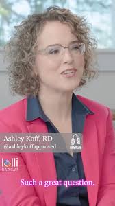 Meet Dr. Martin Bales, a visionary in Photobiomodulation (PBM) light  therapy and developer of the @fireflylighttherapy system. Combining his  background in electrical engineering with a Doctorate in Acupuncture and  Oriental Medicine, Dr.