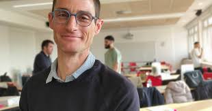 Vosges. Saint-Dié : à 46 ans, il est l'un des nouveaux internes de  l'hôpital après une reconversion