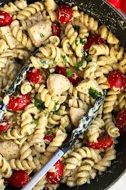 Add diced chicken to bowl and toss until chicken is full coated in seasonings. Creamy Chicken Pesto Pasta One Pot One Pot Recipes