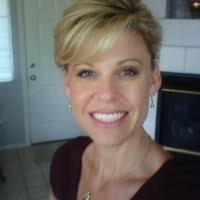 Lora Watkins's Instagram, Twitter & Facebook