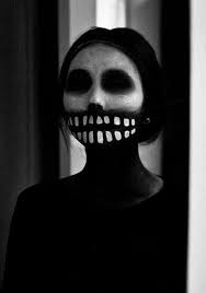 Image Result For Black And White Face Paint Ideas Halloween Schminktipps Halloween Gesicht Schminken Schminken Halloween