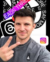 ❤️ Hello, my name is Julian. I'm from Riverside, California. 😏 No matter  how many followers you have, I'm here to support you and make new friends!  🙌 𝑌𝑜𝑢 𝑓𝑜𝑙𝑙𝑜𝑤 𝑚𝑒, 𝐼