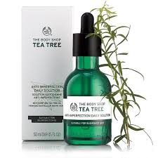 Help remove impurities and mattify skin with the body shop's tea tree oil, a 100 percent vegan, concentrated oil for blemish prone skin. 6 Must Have Travel Beauty Products I Never Leave On Holiday Without Body Shop Tea Tree Tea Tree Oil For Acne The Body Shop