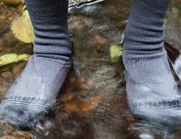 Showers Pass Crosspoint Waterproof Crew Socks Portable Coffee Maker Waterproof Socks Showers Pass
