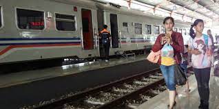 Ia berfungsi bersempena dengan kotak manual asas, yang mungkin mengecewakan ramai wanita. Wef Tunjuk Layanan Kereta Api Indonesia Terbaik Keempat Se Asia Pasifik