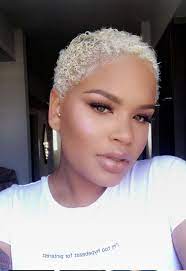 Pin By Sakou Rose On I Love Black Women Platinum Blonde Hair Curly Hair Styles Naturally Platinum Hair