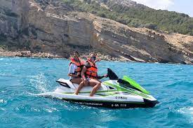 Get an adrenaline rush on a jet ski adventure in dubai with popeye jet ski and experience the skyline of the modern city on the persian gulf. Ab Altea Jetski Fahren Gefuhrte Jetski Touren Ab Altea Sunbonoo Com