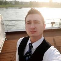 100+ perfiles de «Salkić»