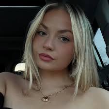 sarah moffitt (@sarahhmoffitt) • Instagram photos and videos