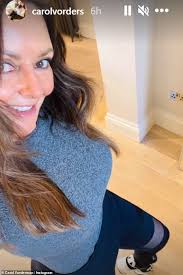 Vorderman went to study technology at sidney sussex college, cambridge. Carol Vorderman 60 Shows Off Enviable Curves With Skin Tight Training Leggings English Bulletin
