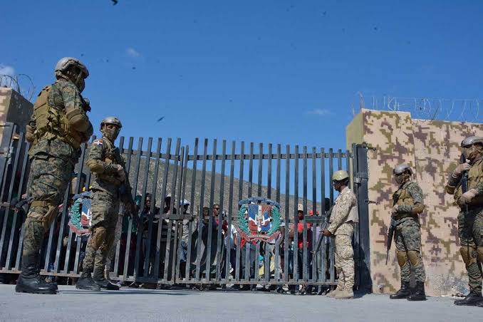 República Dominicana despliega 7.200 tropas en la frontera ante crisis en Haití - Periódico elCaribe