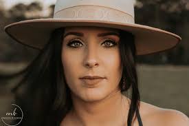 Cody Hodge's Instagram, Twitter & Facebook