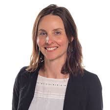 Carrie Paine's Instagram, Twitter & Facebook