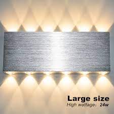 Pias led wandleuchte innen und aussen weiss wandlampe aussen. Lightess 24w Led Wandleuchte Innen Up And Down Wandlampe Modern Silber Wandbeleuchtung Warmweiss Bleuchtung Fur Treppenhaus Wohnzimmer Schlafzimmer Flur Usw Aluminium Amazon De