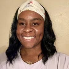 Robyn Murrell's Instagram, Twitter & Facebook