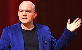 Uğurel bugün sevk edildiği mahkemece tutuklanarak en çok merak edilen konular arasına girdi. Talha Ugurluel E Feto Gozaltisi Talha Ugurluel Kimdir Ve Feto Ile Baglantisi Ne