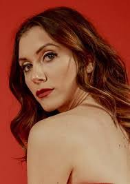 Lana Thomas's Instagram, Twitter & Facebook