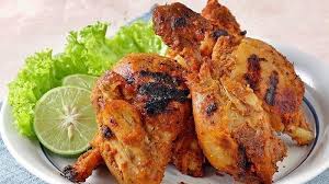 Rebus daging kemudian masukan serai, daun limau purut, daun kunyit, lengkuas, lada hitam putih, jintan manis, biji ketumbar, kayu manis, bunga cengkih, bunga lawang, serbuk buah. Resep Ayam Bakar Padang Ayam Bakar Dengan Beragam Rempah Tribun Jateng