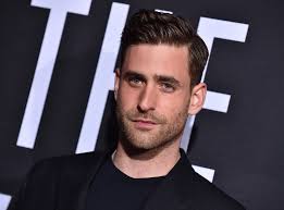 A woman's beach vacation takes a dark turn when she begins to confront the troubles of her past. Oliver Jackson Cohen Joins Maggie Gyllenhaal S The Lost Daughter Alongside Dakota Johnson And Olivia Colman Glitter Magazine