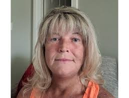 Nicole Chamberlain's Instagram, Twitter & Facebook