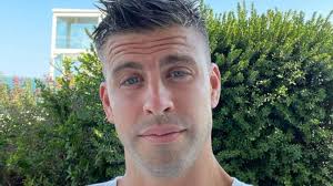 Barcelona | official web of gerard piqué · footballer of f.c. Barcelona Centre Back Gerard Pique Puzzles His Followers With Daily Selfies Football Espana